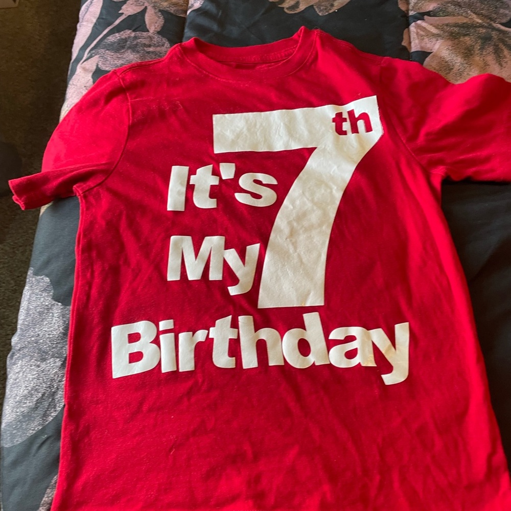 Red it’s my 7th birthday shirt